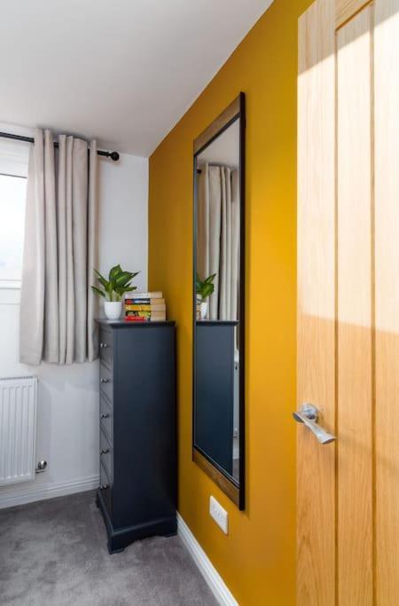 The Stylish 3-Bedroom Maisonette Retreat Stirling Esterno foto