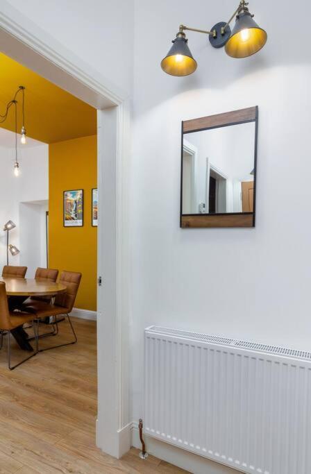 The Stylish 3-Bedroom Maisonette Retreat Stirling Esterno foto