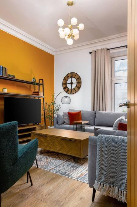 The Stylish 3-Bedroom Maisonette Retreat Stirling Esterno foto